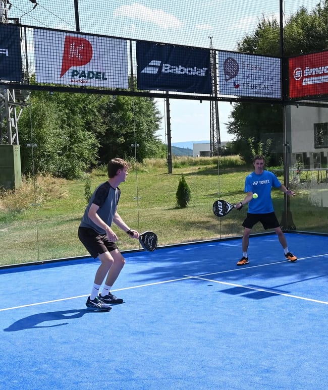 Padel Klatovy — hra na kurtu